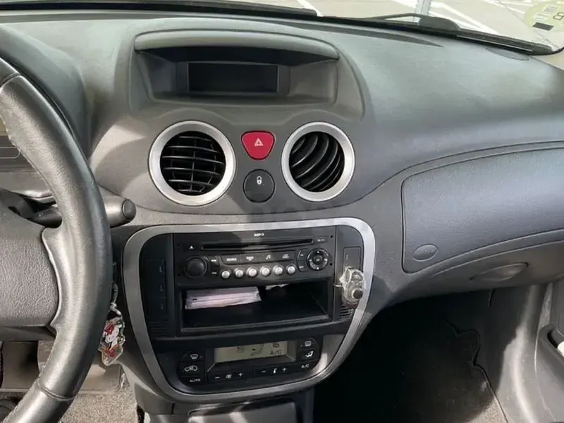Usado Citroën C3 70 CV (51 kW) 2009 Azul Berlina