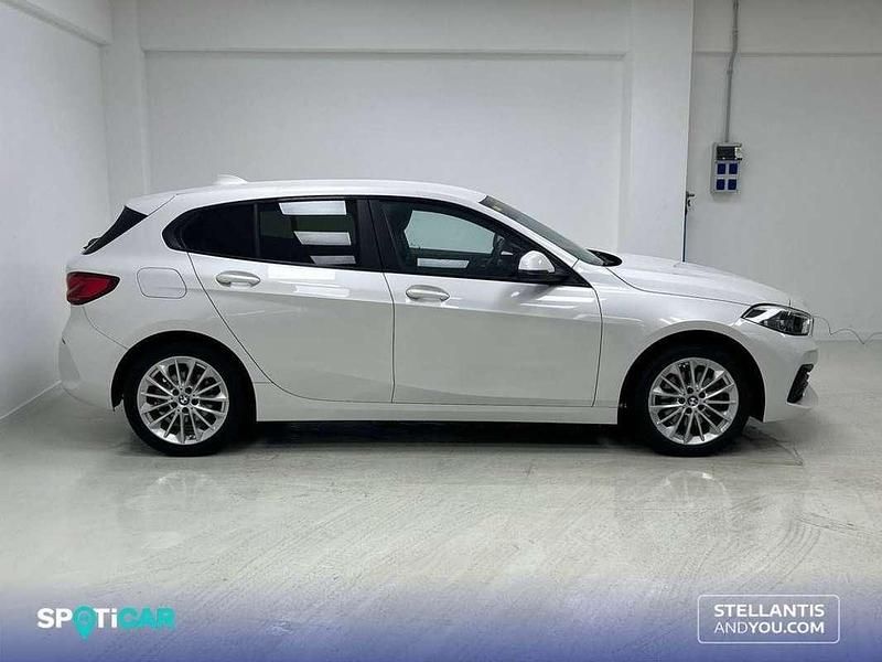 Usado BMW 118 140 CV (102 kW) 2020 Negro Utilitario