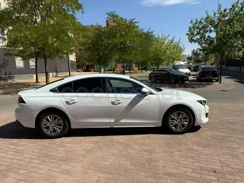 Usado Peugeot 508 Active 131 CV (96 kW) 2021 Blanco Berlina