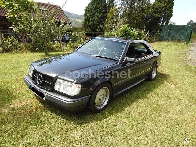 Usado Mercedes E300 231 CV (169 kW) 1993 Negro Berlina
