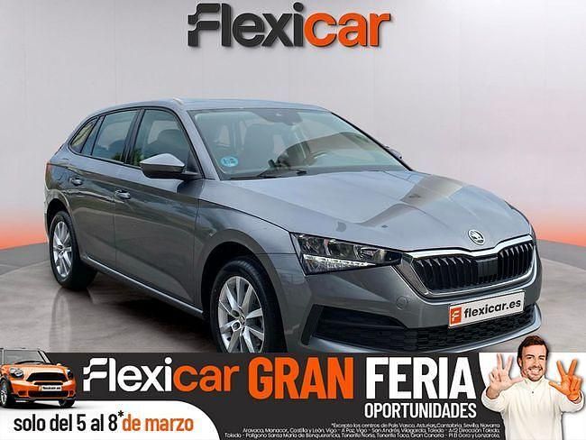 Usado Skoda Scala Active 110 CV (80 kW) 2022 Gris Utilitario