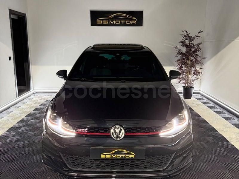 Usado VW Golf VII GTI 290 HP (213 kW) 2019 Preto Sedan