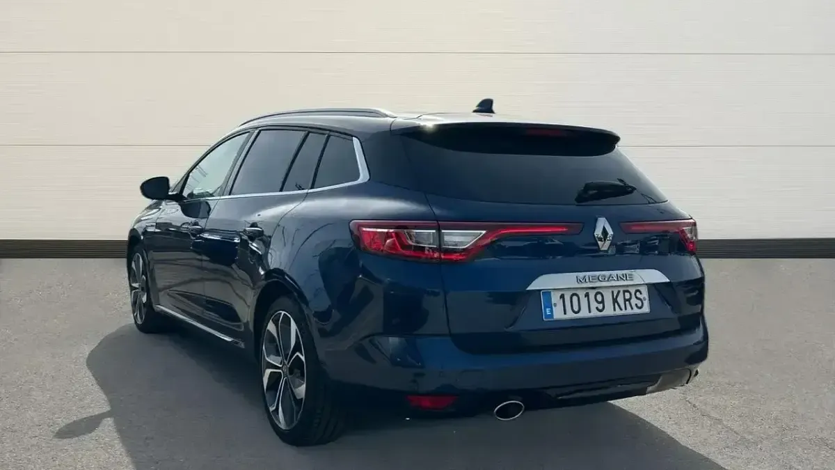 Usado Renault Mégane Zen 140 CV (102 kW) 2018 Azul