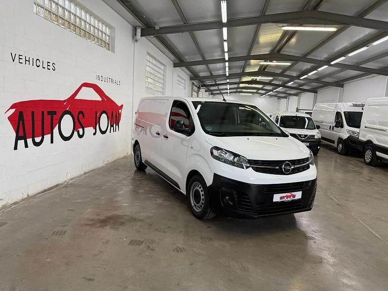 Usado Opel Vivaro S 100 HP (73 kW) 2022 Branco Monovolume