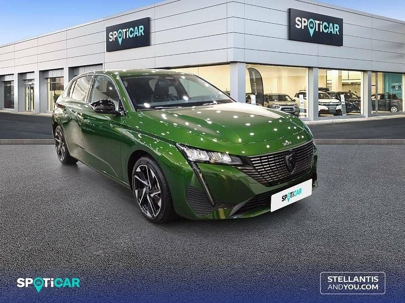 Usado Peugeot 308 Allure 130 CV (95 kW) 2023 Verde Utilitario
