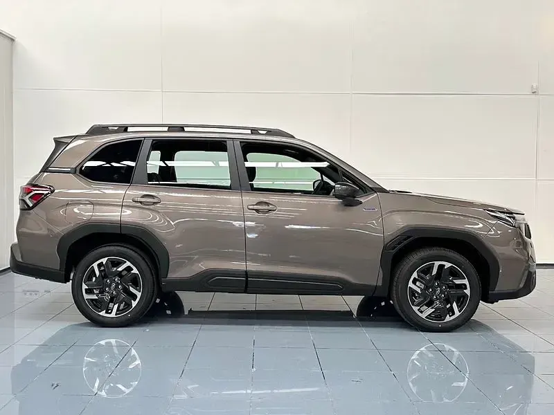 Nuevo Subaru Forester Active 152 CV (111 kW) 2026 Beige SUV