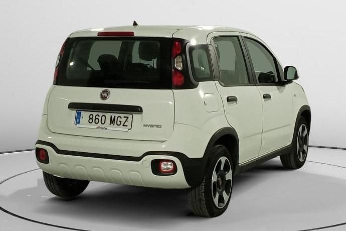 Usado Fiat Panda Cross Cross 70 CV (51 kW) 2023 Utilitario