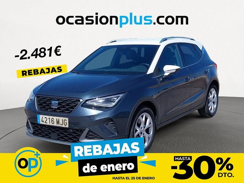 Gris Usado 2023 Seat Arona FR SUV | 20.150 € (Precio justo) - Imagen 1/4