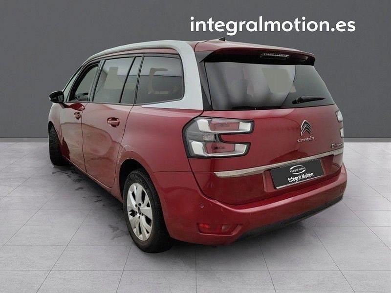 Usado Citroën C4 Shine 130 CV (95 kW) 2019 Rojo