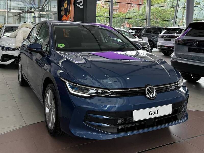 Azul Nuevo 2024 VW Golf Alltrack Familiar | 29.043 € - Imagen 1/4
