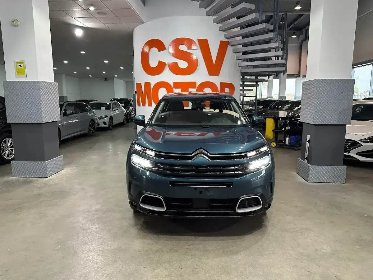 Usado Citroën C5 Aircross Feel 225 CV (165 kW) 2022 Azul SUV