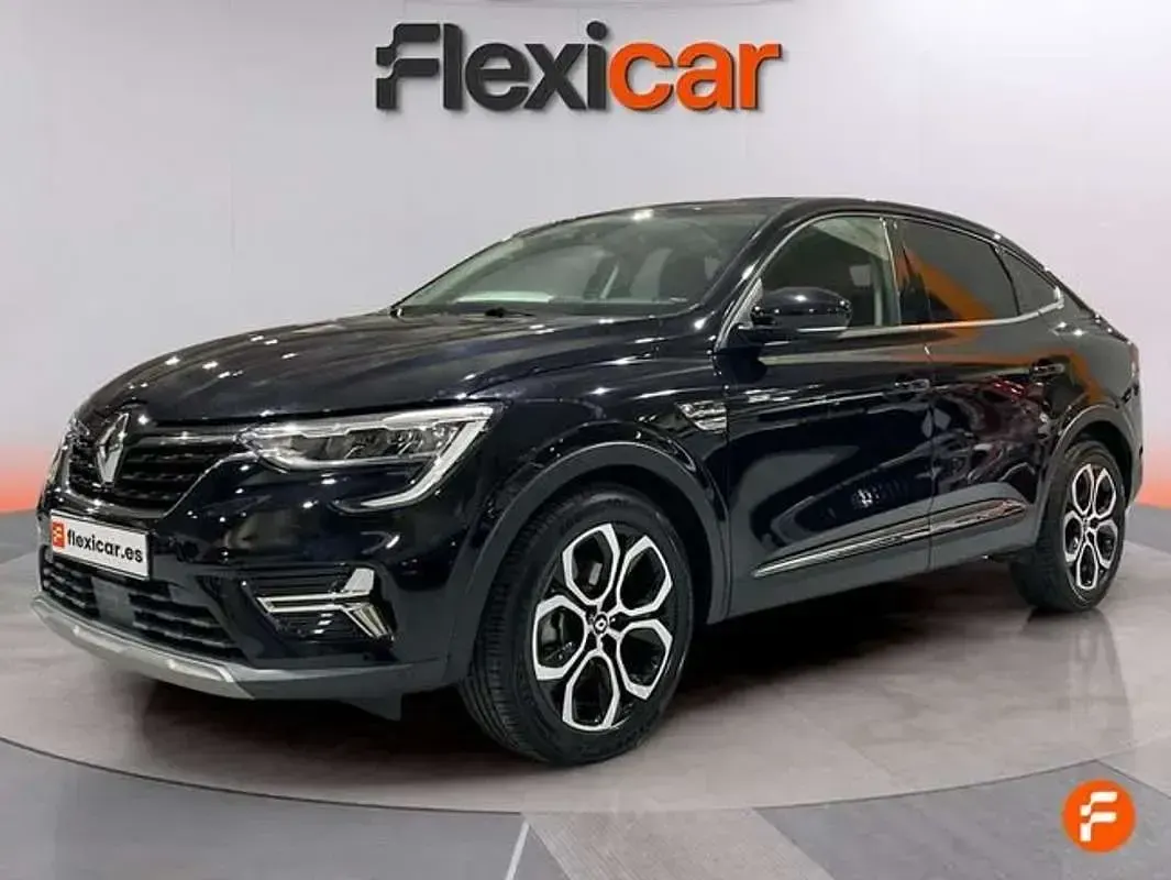 Käytetty Renault Arkana Intens 145 HP (106 kW) 2021 Musta Katumaasturi