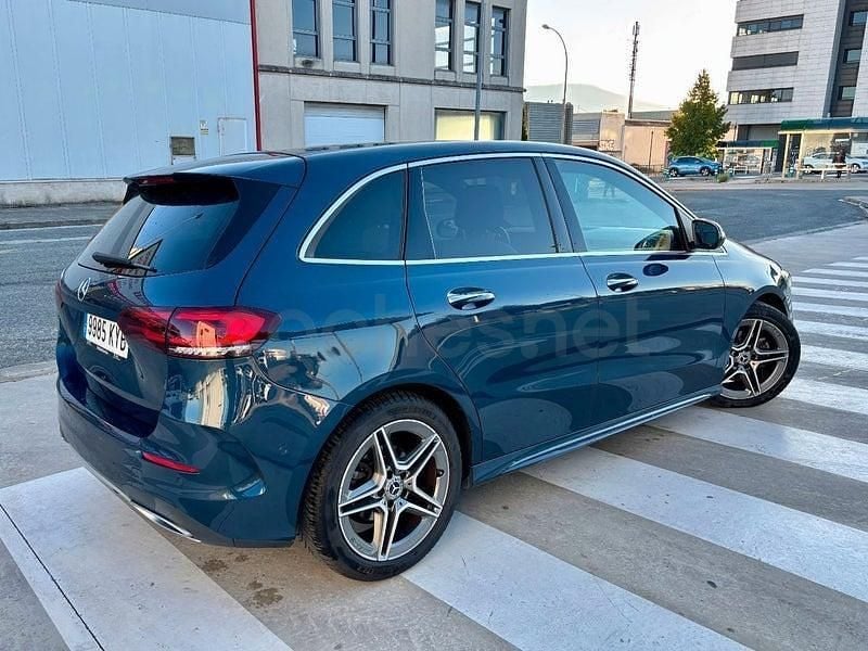 Usado Mercedes B200 150 CV (110 kW) 2019 Azul Monovolumen