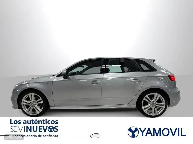 Usado Audi A3 S-Line 116 CV (85 kW) 2019 Plateado Berlina
