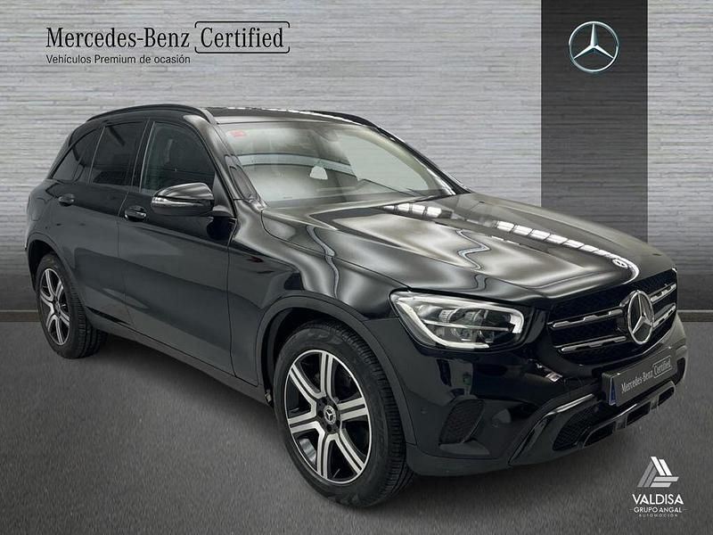 Usado Mercedes GLC200 163 CV (119 kW) 2021 Pintura estándar: negro estánd SUV