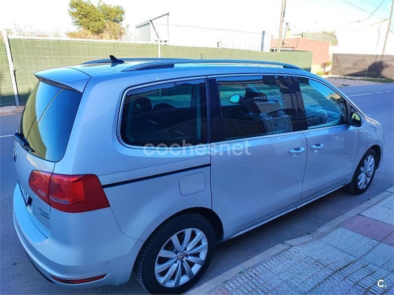 Usado VW Sharan 140 CV (102 kW) 2014 Gris / plata Monovolumen