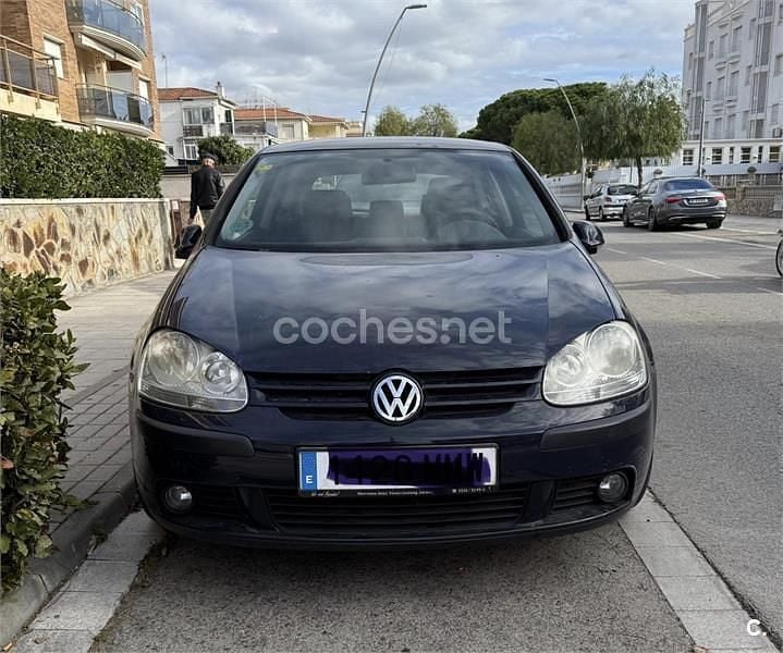 Usado VW Golf IV Trendline 115 CV (84 kW) 2005 Azul Berlina