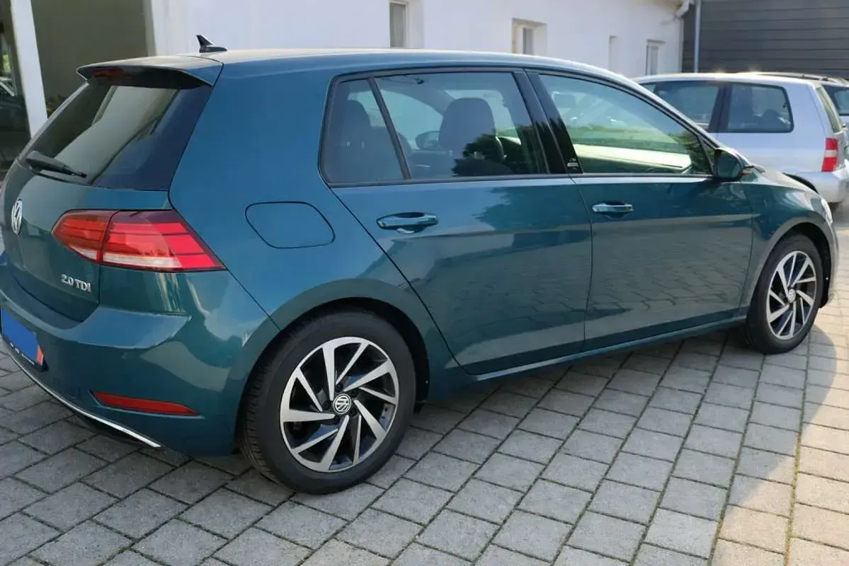 Usado VW Golf VII Advance 150 CV (110 kW) 2018 Azul Berlina