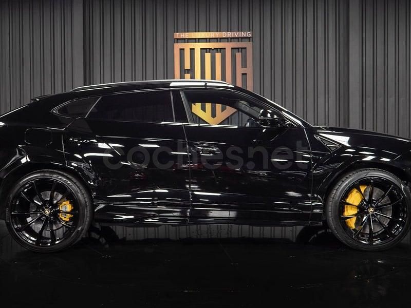 Usado Lamborghini Urus 666 CV (489 kW) 2022 Negro SUV