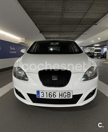 Usado Seat Leon 90 CV (66 kW) 2011 Blanco Utilitario
