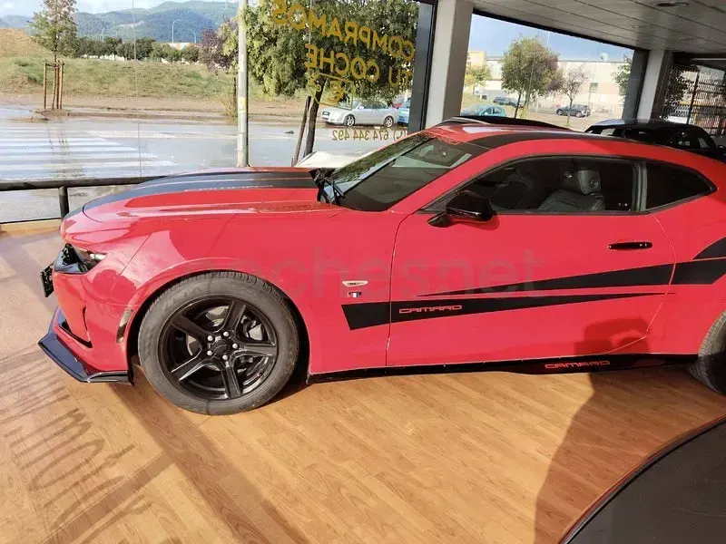 Usado Chevrolet Camaro 405 CV (297 kW) 2015 Rojo Coupe
