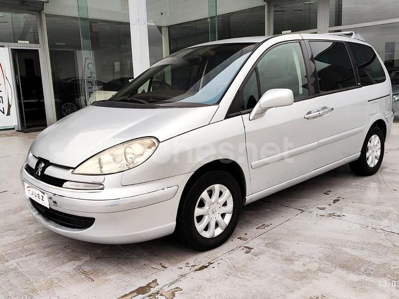 Gris / plata Usado 2003 Peugeot 807 Monovolumen | 2999 € (Buen precio) - Imagen 1/4