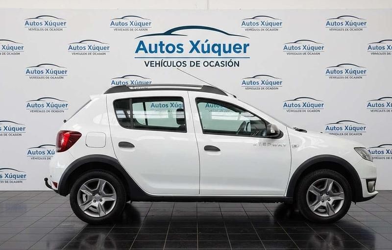 Usado Dacia Sandero Essentiel 90 CV (66 kW) 2019 Blanco Utilitario