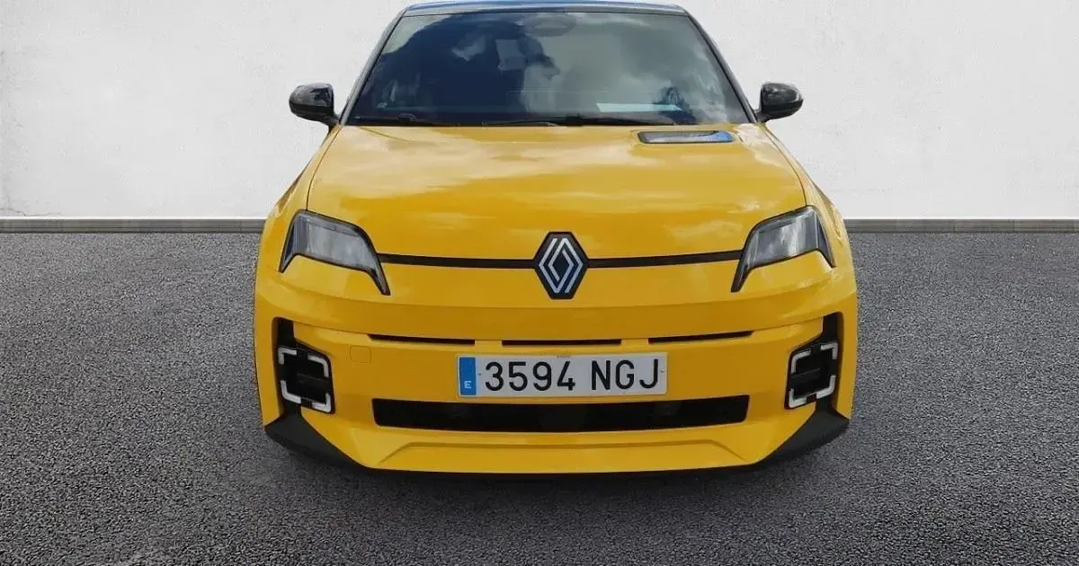 Usado Renault 5 E-Tech Techno 110 kW (150 CV) 2025