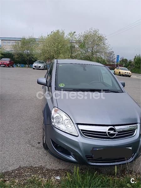 Usado Opel Zafira 120 CV (88 kW) 2009 Gris / plata Monovolumen