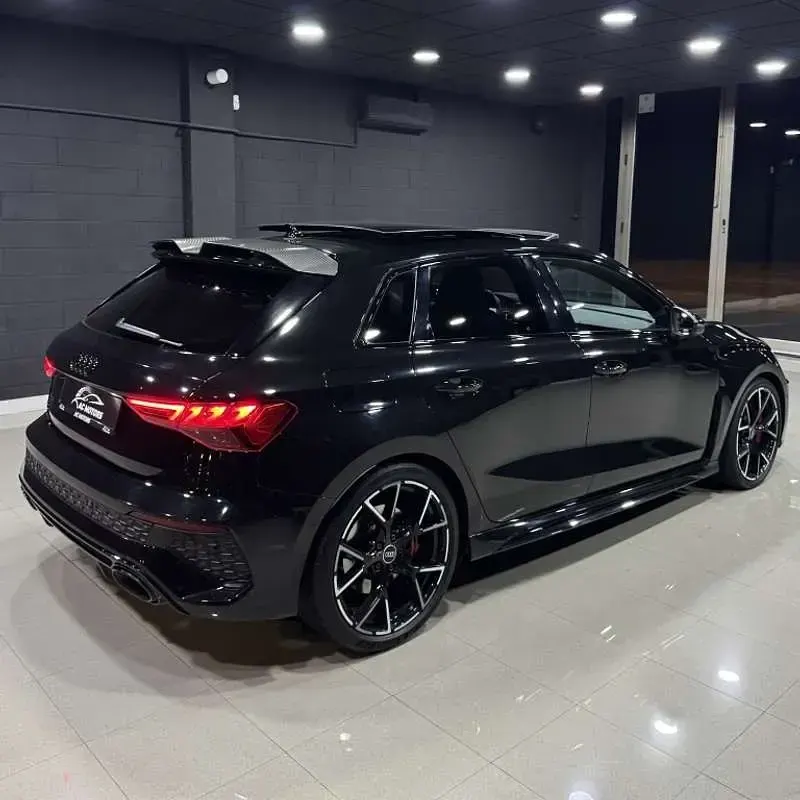 Usado Audi RS3 Sportback Premium 400 CV (294 kW) 2023 Negro Utilitario