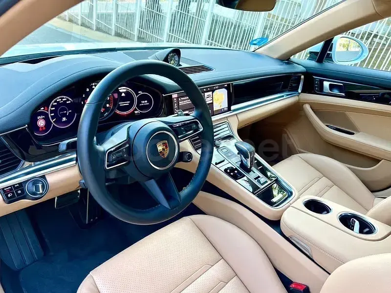 Usado Porsche Panamera 4 E-Hybrid Platinum Edition 462 CV (339 kW) 2021 Blanco Utilitario
