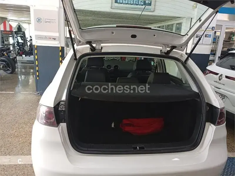 Usado Seat Ibiza Reference 100 CV (73 kW) 2006 Blanco Utilitario