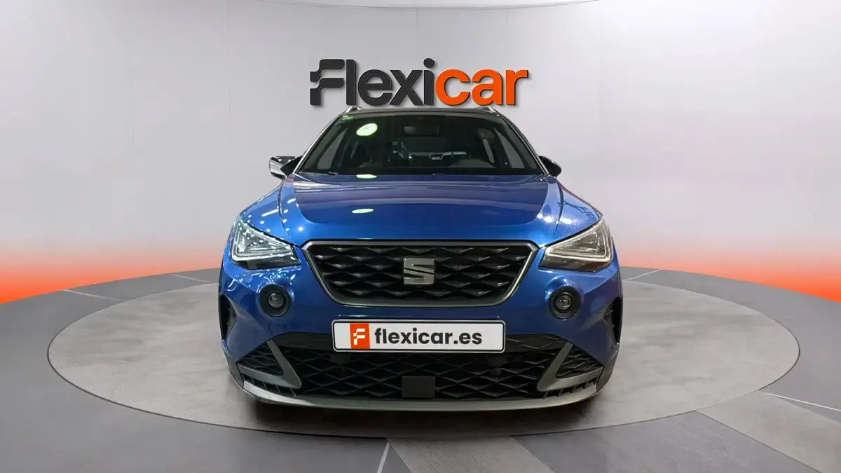 Usado Seat Arona FR 110 CV (80 kW) 2022 Azul SUV