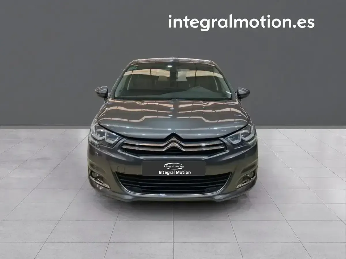Usado Citroën C4 Feel 119 CV (87 kW) 2018 Gris Berlina