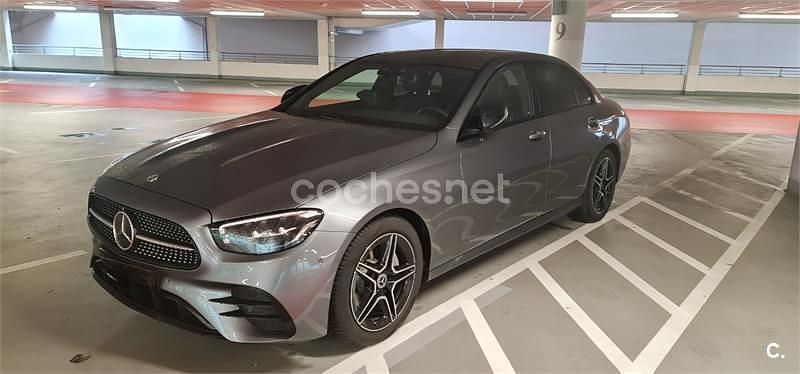 Usado Mercedes E220 194 CV (142 kW) 2022 Gris / plata Berlina