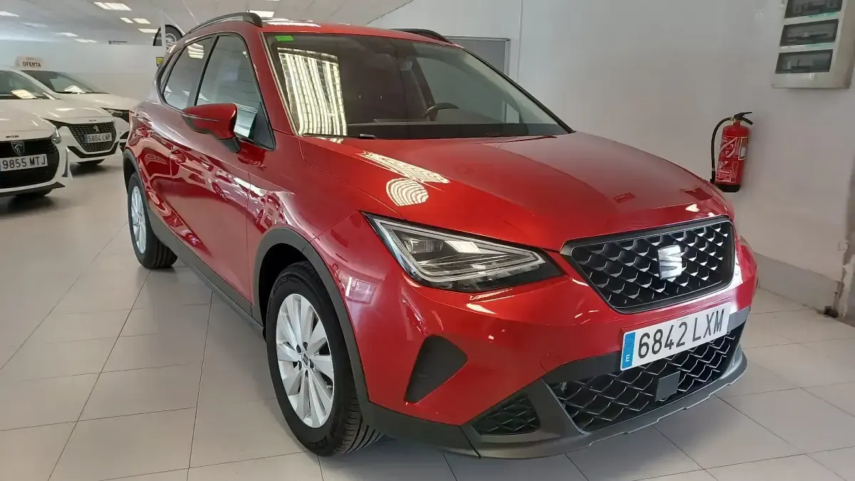Usado Seat Arona Style 110 CV (80 kW) 2022 Otro SUV