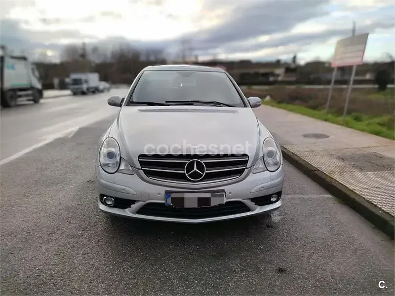 Usado Mercedes R320 224 CV (164 kW) 2009 Gris / plata Monovolumen