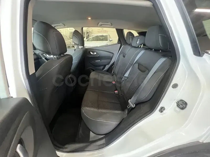 Usado Renault Kadjar Business 115 CV (84 kW) 2019 Blanco SUV