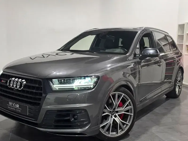 Usado Audi SQ7 Ambiente 435 CV (319 kW) 2018 Gris / plata SUV