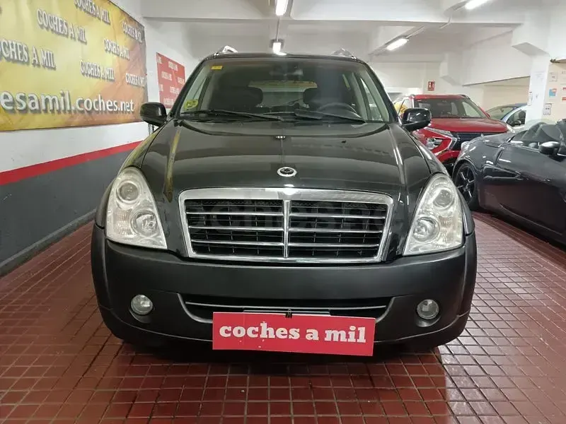 Usado SsangYong Rexton II 165 CV (121 kW) 2007 Negro SUV