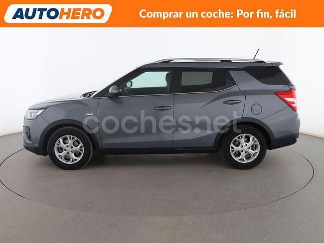 Usado SsangYong Tivoli 163 CV (119 kW) 2021 Gris SUV