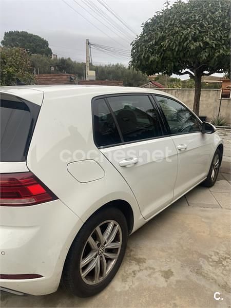 Usado VW Golf VII Advance 150 CV (110 kW) 2019 Blanco Berlina