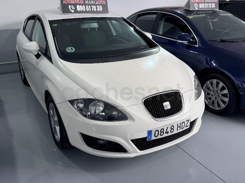 Blanco Usado 2012 Seat Leon Reference Berlina | 5900 € (Buen precio) - Imagen 1/4