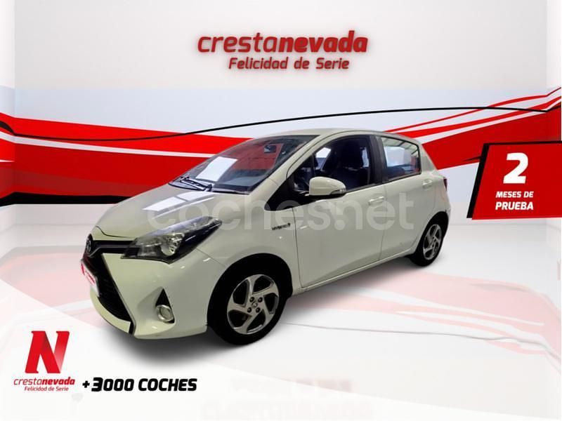 Blanco Usado 2017 Toyota Yaris Hybrid Active Berlina | 12.990 € (Precio justo) - Imagen 1/4