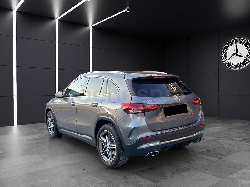 Usado Mercedes GLA180 136 CV (100 kW) 2022 Gris / plata SUV