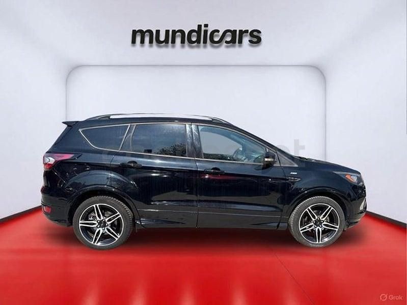 Usado Ford Kuga ST-Line 150 CV (110 kW) 2016 Negro SUV