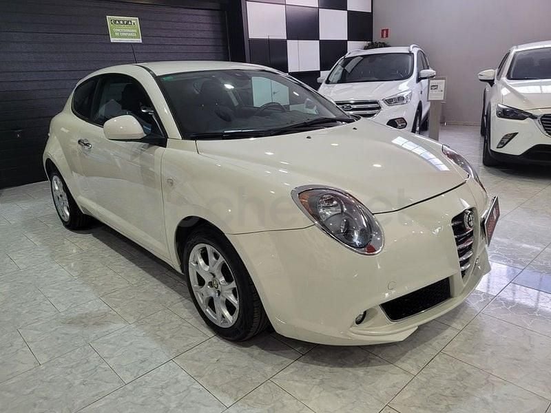 Usado Alfa Romeo MiTo 85 CV (62 kW) 2014 Blanco Utilitario
