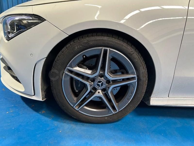 Usado Mercedes CLA200 150 CV (110 kW) 2024 Blanco Berlina