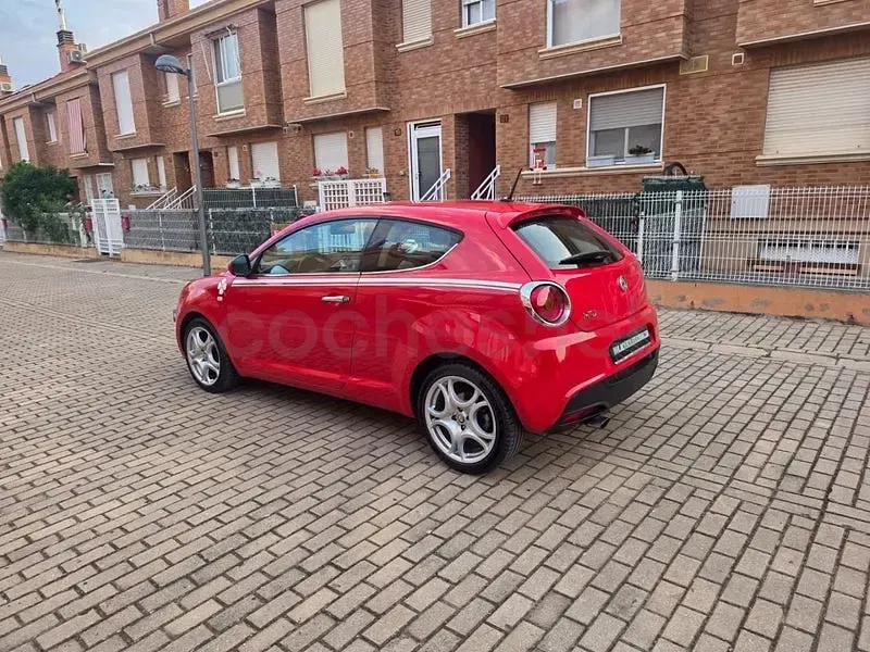 Usado Alfa Romeo MiTo Distinctive 120 CV (88 kW) 2008 Rojo Utilitario