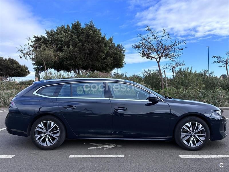 Usado Peugeot 508 SW Allure 160 CV (117 kW) 2021 Negro Familiar